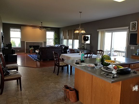 2nd image of 354 Shadow Hill Dr
