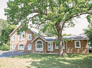 669 W Farm Road 84, Springfield, MO 65803