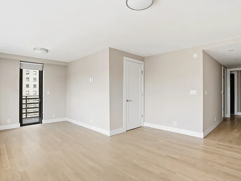 792 Columbus Ave #7P — Photo 8