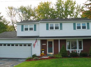 5414 Carina Cir, Clay, NY 13041