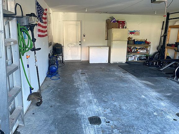 3rd image of 508 Tracy Lynn St