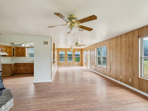 37 Busby Ln, Bells, TX 75414