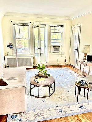 2nd image of 3660 Irwin Ave #2