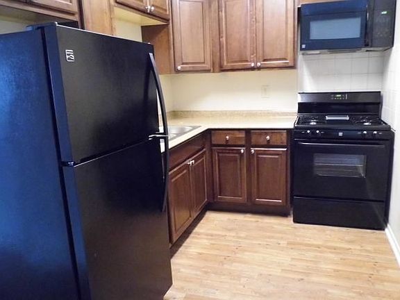 3rd image of 2269 Eastern Blvd APT 103