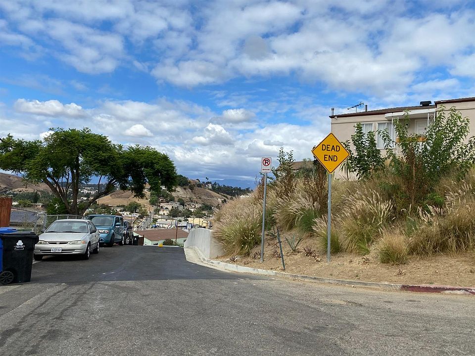 1st image of 1954 N Seigneur Ave