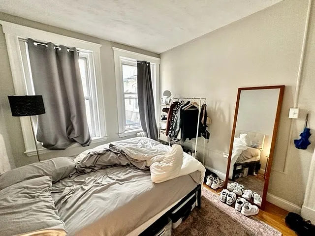 220 Hanover St #17 — Photo 9