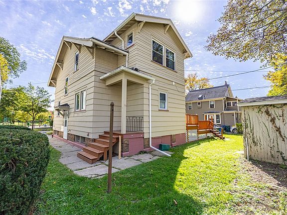 4th image of 1317 Genesee St