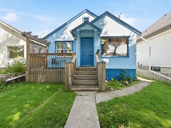 11343 96th St NW, Edmonton, AB T5G 1T2
