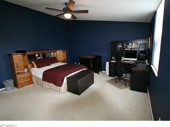 5th image of 6823 Laurel Trce