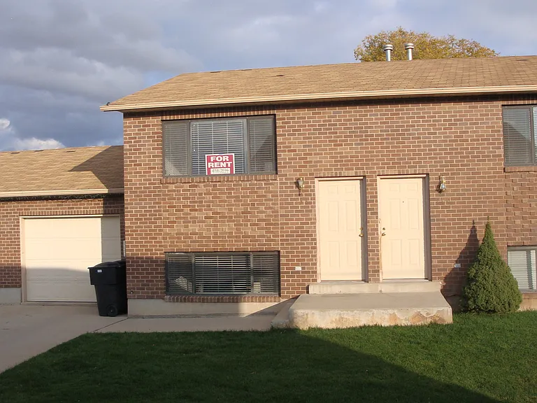 720 E 600 N — Photo 2