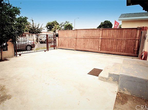 4th image of 10352 Kalmia St