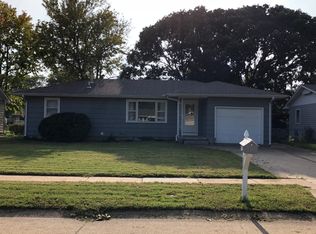 2218 Roach St, Salina, KS 67401