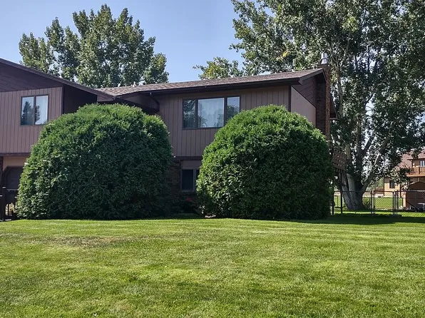1328 Beartooth Dr, Laurel, MT 59044