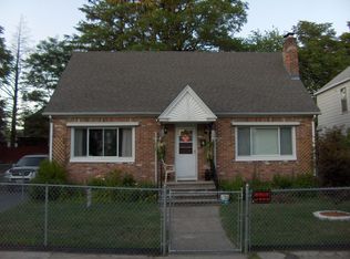 35 Knollwood St, Springfield, MA 01104