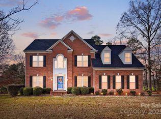 6525 Heath Glen Dr, Mint Hill, NC 28227