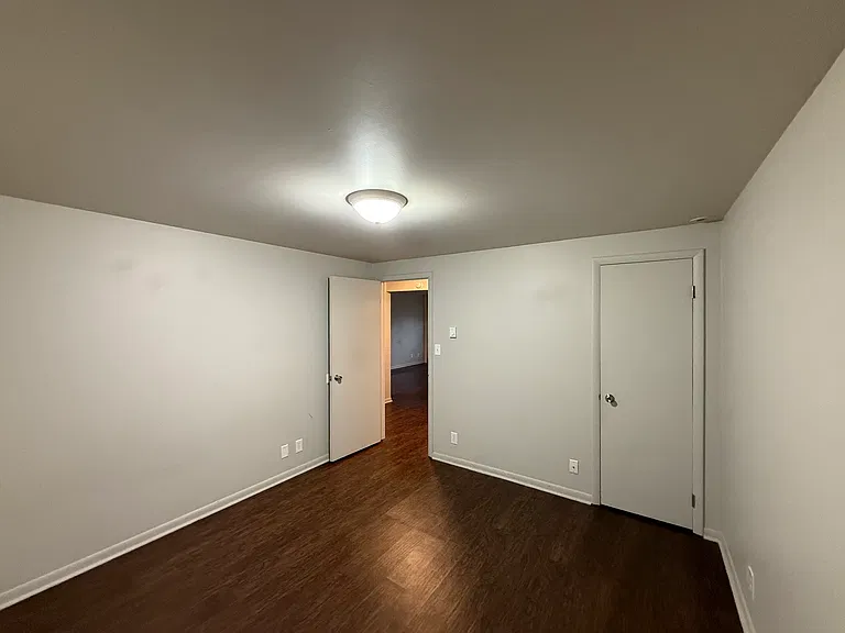 Jefferson Street Apartments — Photo 6