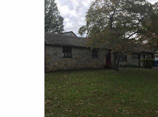 64 Oak Ave, Chalfont, PA 18914