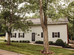 1469 Pleasant Valley Dr, Coshocton, OH