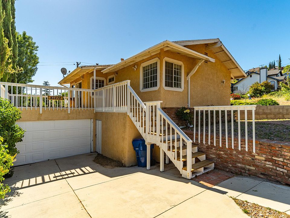 1st image of 42872 Montello Dr
