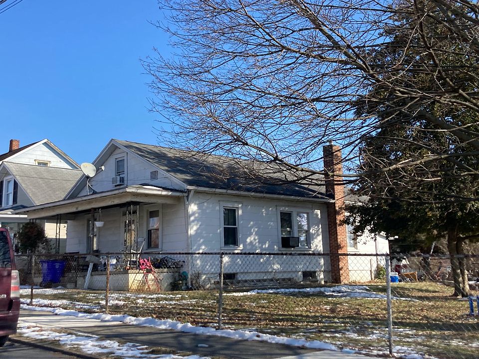 2nd image of 350 Linganore Ave