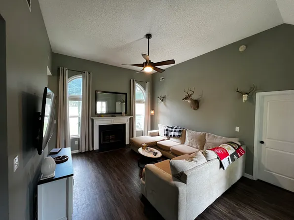 236 Owens Rd, Fort Mitchell, AL 36856