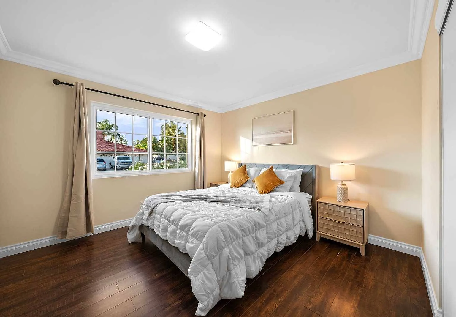 4 bed, 2097 sqft, $7,000 — Photo 4