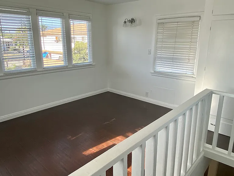 220 E Hellman Ave — Photo 16