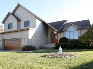 3903 Streamwood Dr, Hazel Crest, IL 60429