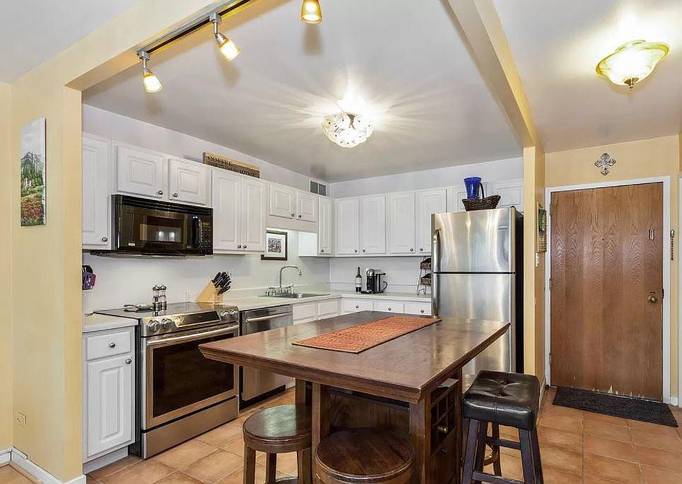 1st image of 211 E Ohio St APT 1419