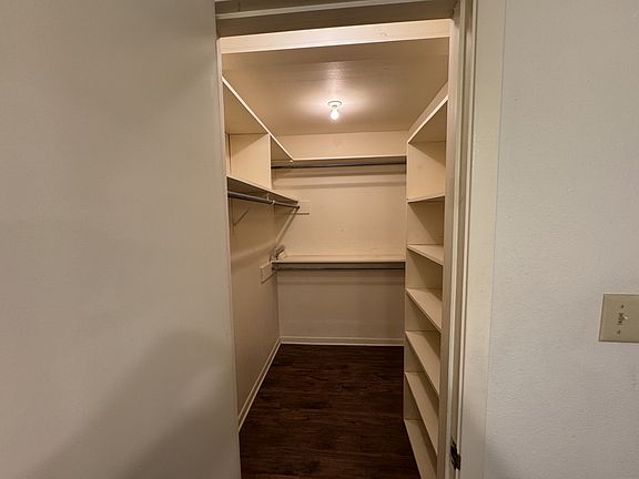 5th image of 500 E College St Unit 4-1