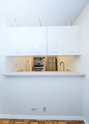 Rented by RSNY Realty | media 21