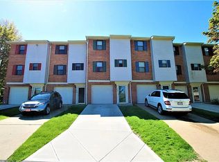 212 Woodhaven Dr, Seven Fields, PA 16046
