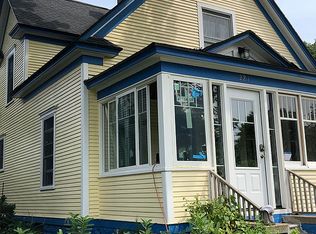227 W 19th St, Holland, MI 49423