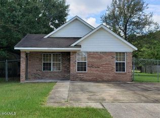 16121 Ganges St, Gulfport, MS 39501
