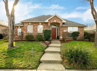 6505 Maple Dr, The Colony, TX 75056