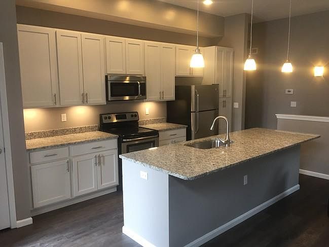 2nd image of 2097 Columbus Rd APT 4