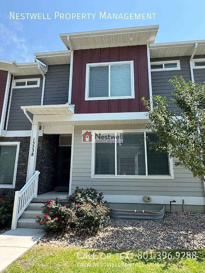 Beautiful 3-bed townhouse in Bluffdale! — Photo 1