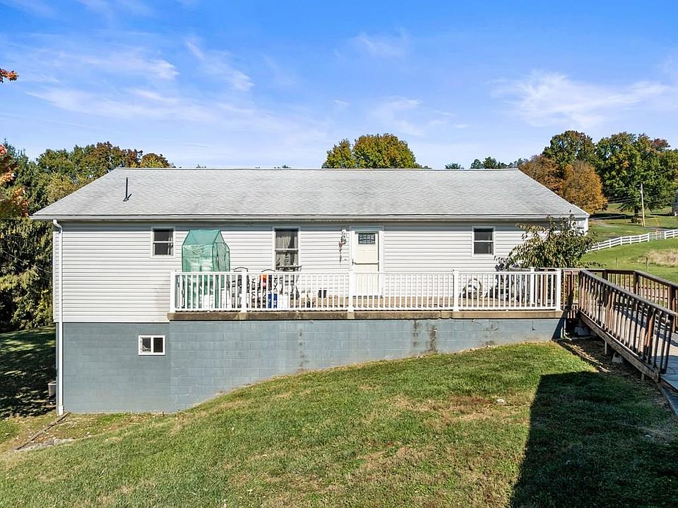1st image of 105 Ginger Lane