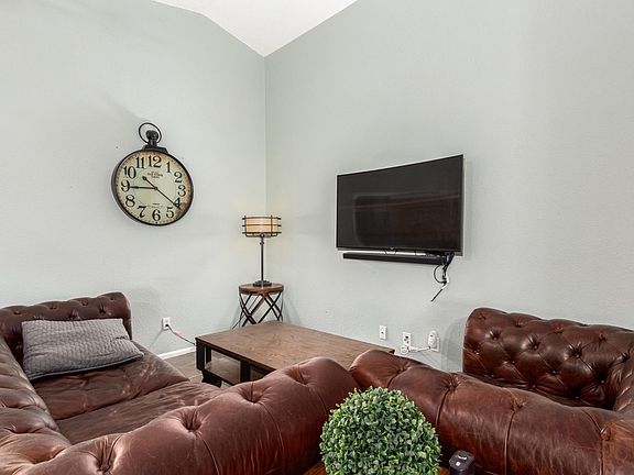 4th image of 2626 N 109th Ave