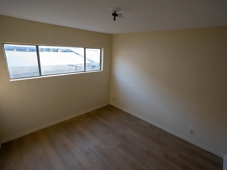 1941 Orchard Ave #3 — Photo 8