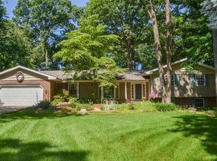 55661 Whippoorwill Ct, South Bend, IN