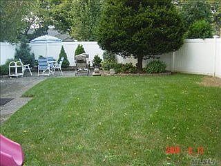 1st image of 653 Harless Pl