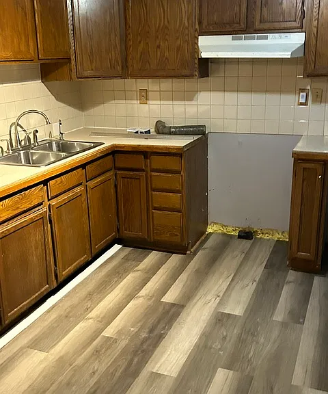 4714 Western Rd — Photo 2