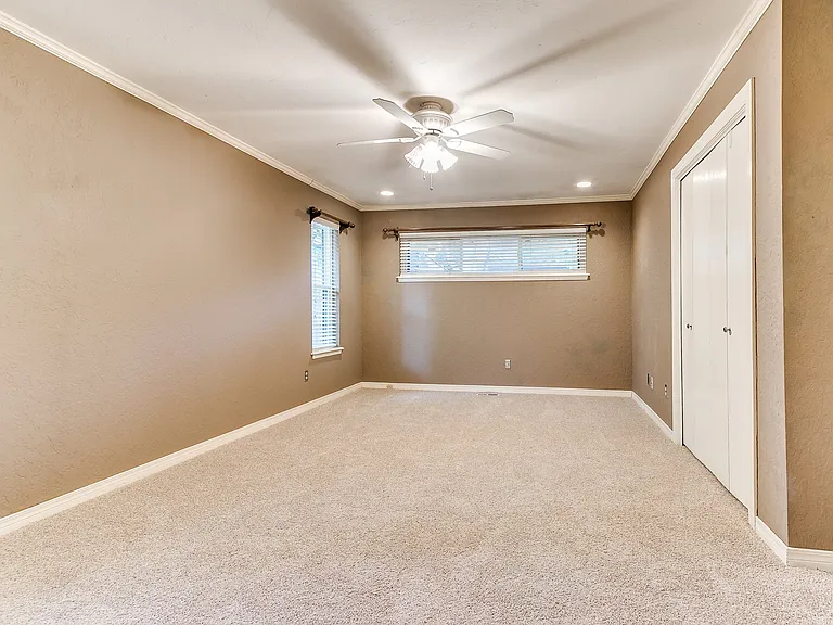 6313 Avalon Ln — Photo 30