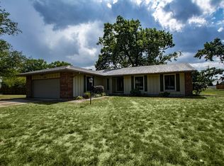 1509 Ash Dr W, Elkhart, IN 46514