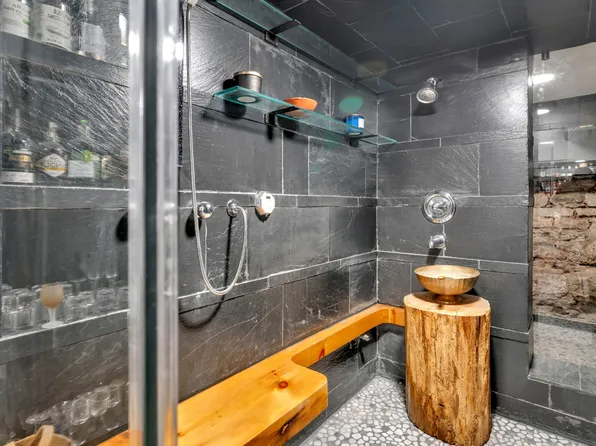 16 Minetta Lane image 18 of 29