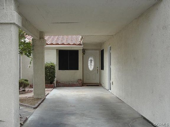 3rd image of 14768 Clubhouse Dr #B
