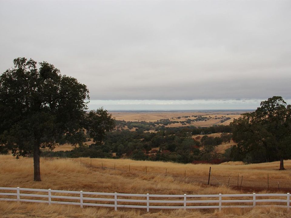 2nd image of 5370 Grazing Hill Rd