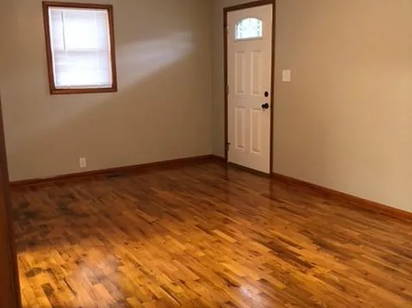 200 N Elm St, Marquette, KS 67464