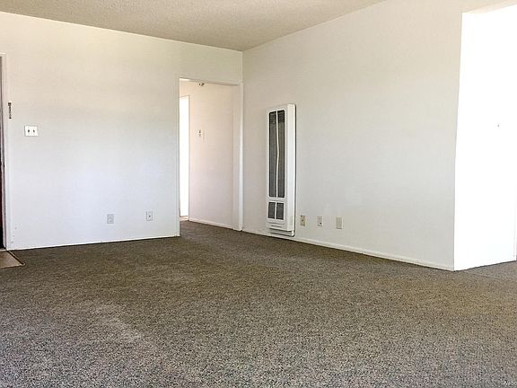 5th image of 12222 Peacock Ct Unit 5